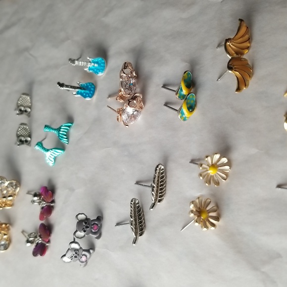 Fun Style Stud Earring Collection - Picture 6 of 9